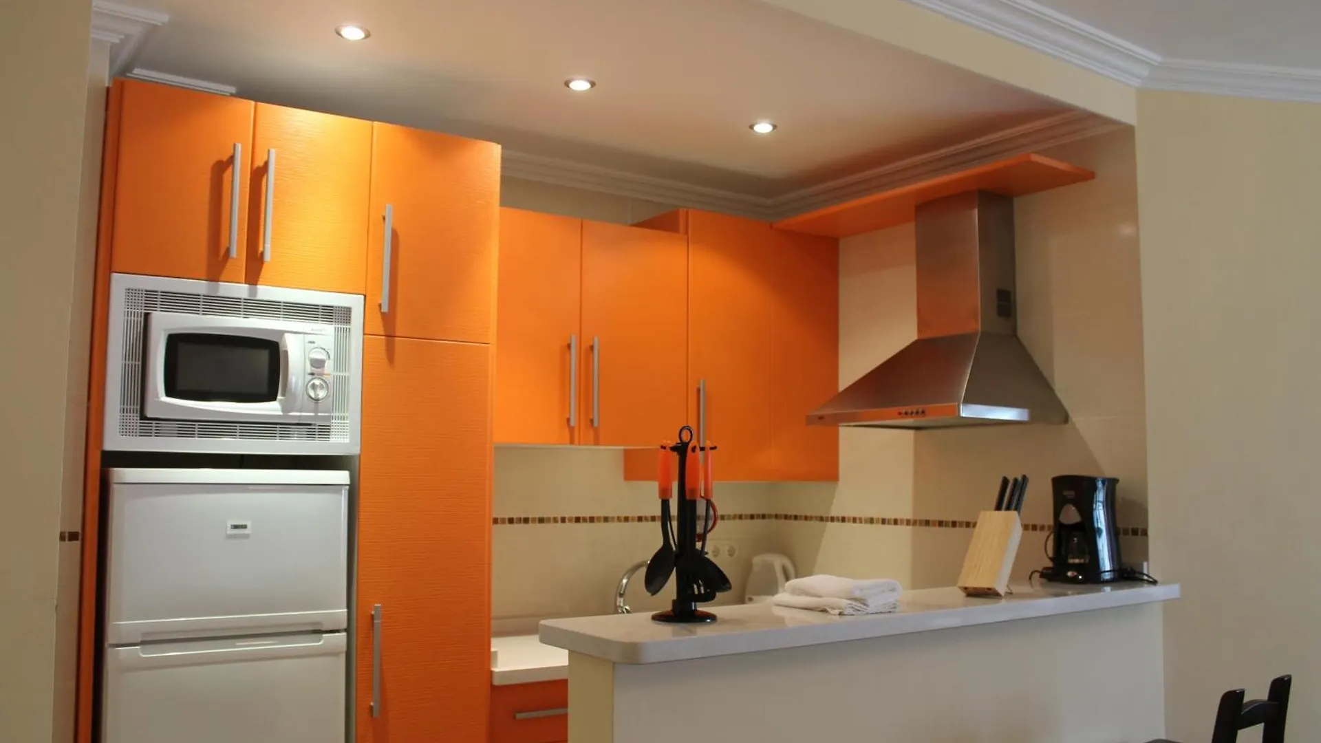 Apartamentos Turisticos Plaza Del Olvido Nerja