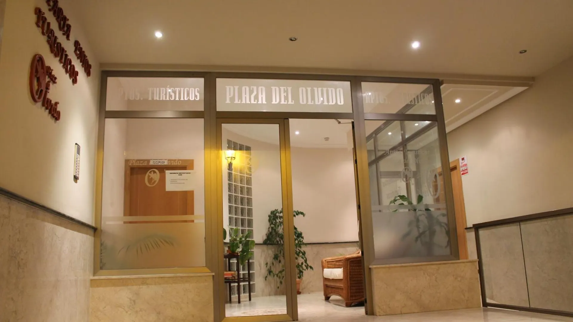 Apartamentos Turisticos Plaza Del Olvido Nerja Lägenhet