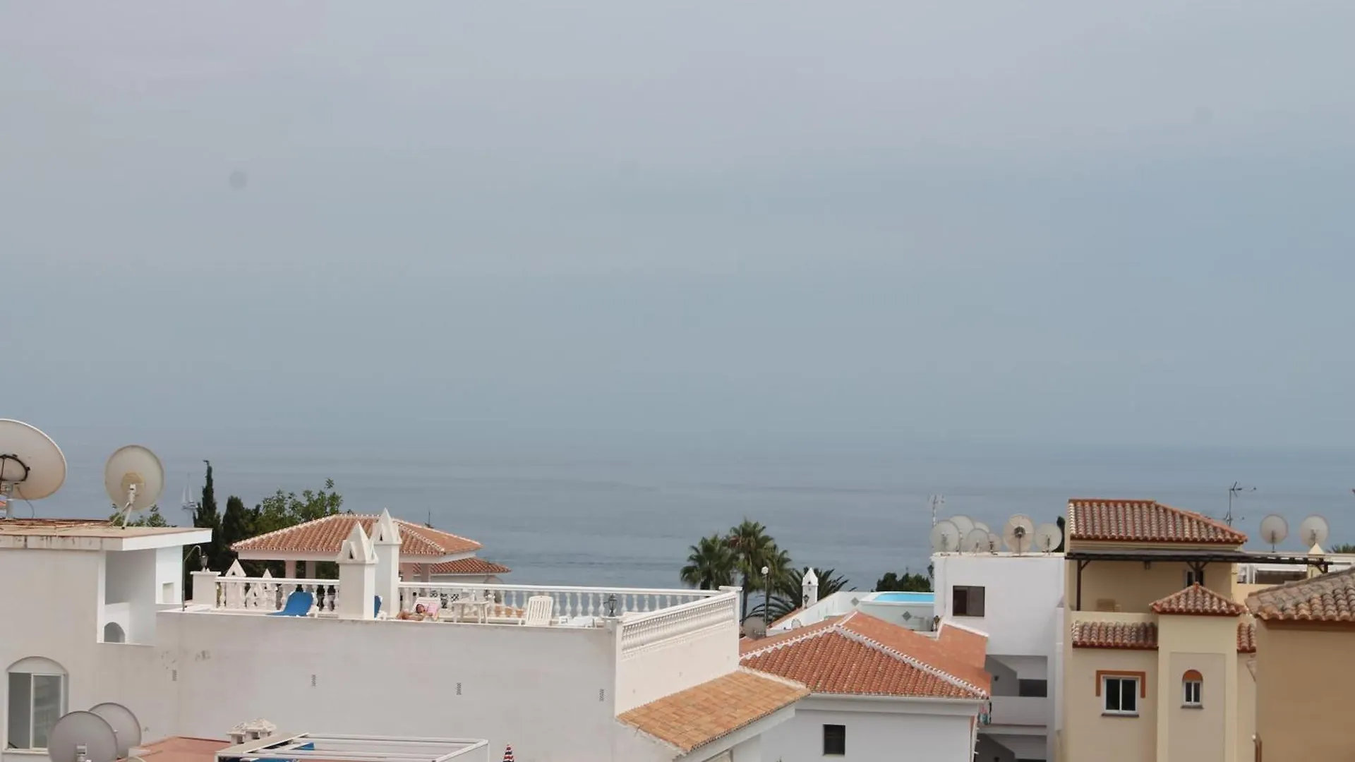 Apartamentos Turisticos Plaza Del Olvido Nerja 0*,