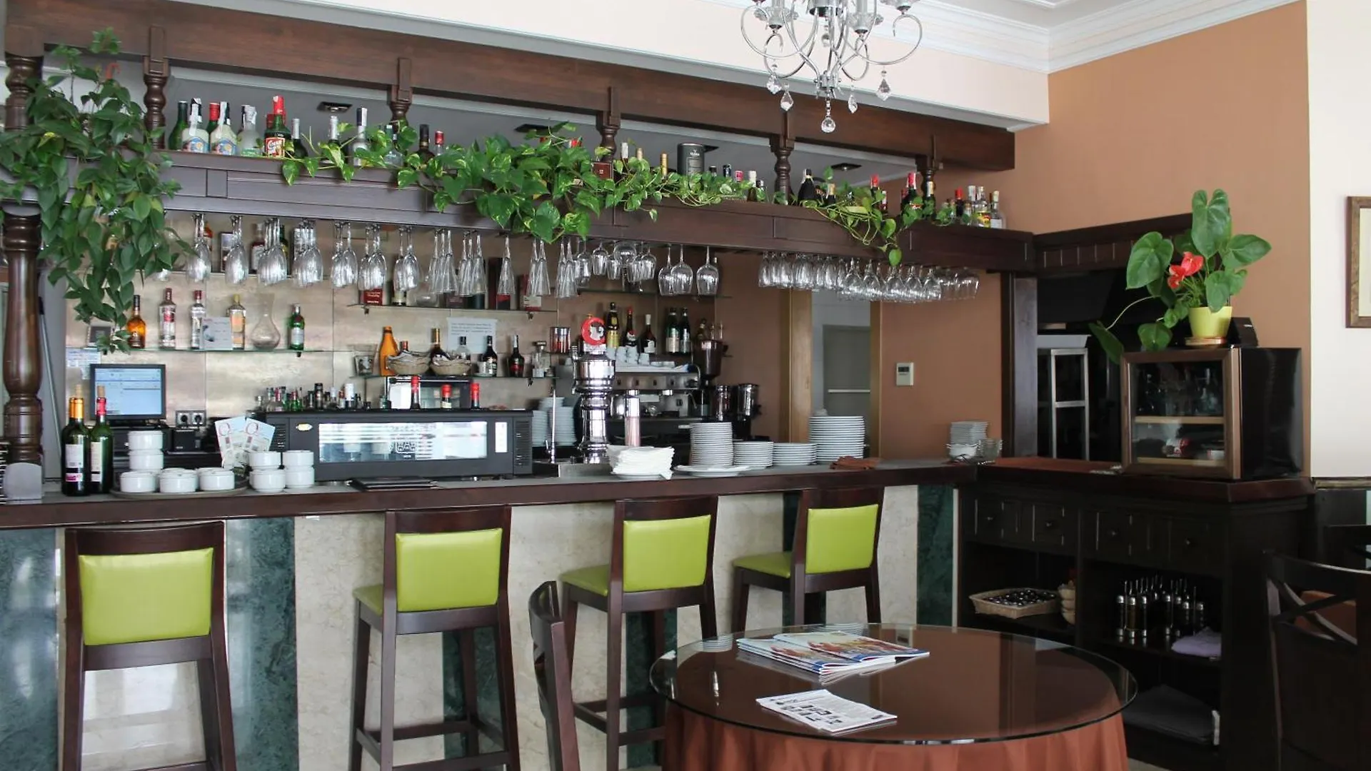 Apartamentos Turisticos Plaza Del Olvido Nerja Spanien